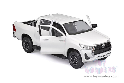 Maisto - Special Edition | Toyota Hilux Double Cab Pickup Truck (1/27 scale diecast model car, White) 32920WT