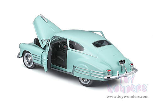 Maisto - Special Edition | Chevrolet® Fleetline Aerosedan (1948, 1/24 scale diecast model car, Light Green) 32921GN