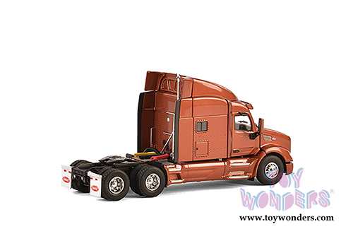 WSI Models - Peterbilt 579 6X4 3 Axle Truck (1/50 scale diecast model car, Brown) 33-2024