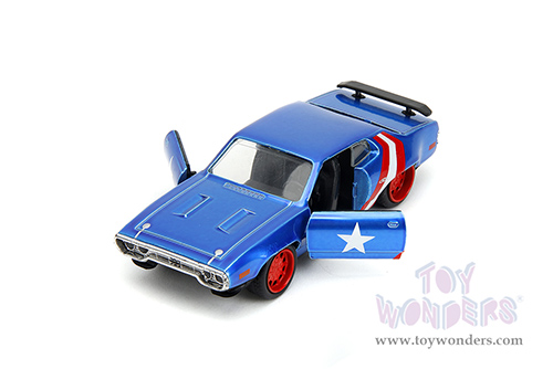 Jada Toys - Hollywood Rides | Marvel Avengers Plymouth GTX with Captain America Diecast Figure (1972, 1/32 scale diecast model car, Blue/Red and White Stripes) 33081