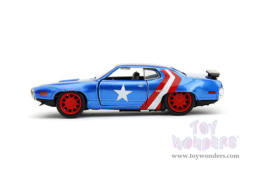 Jada Toys - Hollywood Rides | Marvel Avengers Plymouth GTX with Captain America Diecast Figure (1972, 1/32 scale diecast model car, Blue/Red and White Stripes) 33081