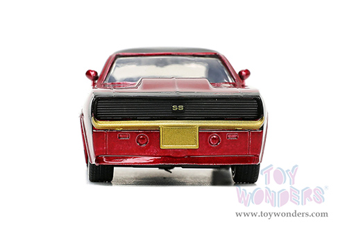 Jada Toys - Hollywood Rides | Chevrolet® Camaro® with Robin Diecast Figure "Batman" (1967, 1/32 scale diecast model car, Dark Red/Black Top) 33088/12