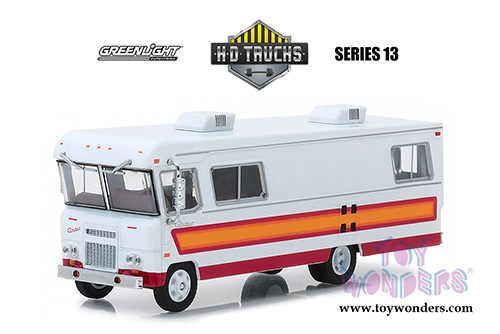 Greenlight - Heavy Duty Trucks Series 13 | Condor II RV (1972, 1/64 scale diecast model car, Orange/Maroon) 33130B/48