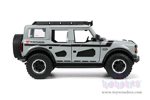 Jada Toys Just Trucks | Ford Bronco Hardtop "Own the Night" Yokohama (2021, 1/24 scale diecast model car, Gray/Black stripes) 33300