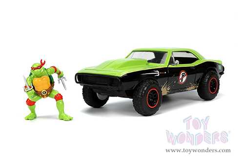 Jada Toys - Hollywood Rides | Chevrolet® Camaro® (Dirty Version) with Raphael Diecast Figure "Teenage Mutant Ninja Turtles" (1967, 1/24, diecast model car, Bright Green/Matte Black) 33386