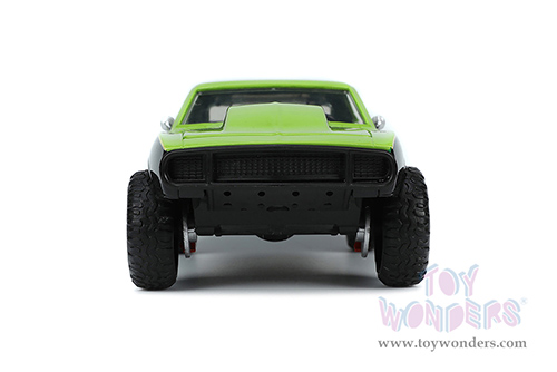 Jada Toys - Hollywood Rides | Chevrolet® Camaro® (Dirty Version) with Raphael Diecast Figure "Teenage Mutant Ninja Turtles" (1967, 1/24, diecast model car, Bright Green/Matte Black) 33386