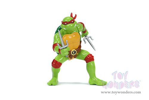 Jada Toys - Hollywood Rides | Chevrolet® Camaro® (Dirty Version) with Raphael Diecast Figure "Teenage Mutant Ninja Turtles" (1967, 1/24, diecast model car, Bright Green/Matte Black) 33386