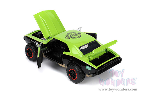 Jada Toys - Hollywood Rides | Chevrolet® Camaro® (Dirty Version) with Raphael Diecast Figure "Teenage Mutant Ninja Turtles" (1967, 1/24, diecast model car, Bright Green/Matte Black) 33386