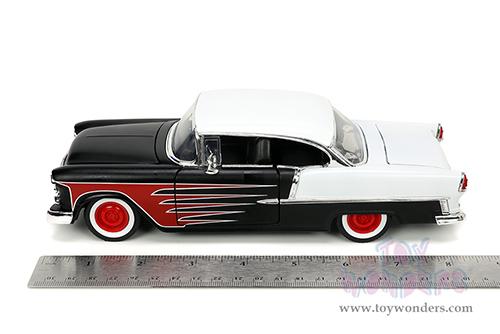 Jada Toys Bigtime Muscle - Chevrolet® Bel Air® Hardtop (1955, 1/24 scale diecast model car, Matte Black/White) 33546