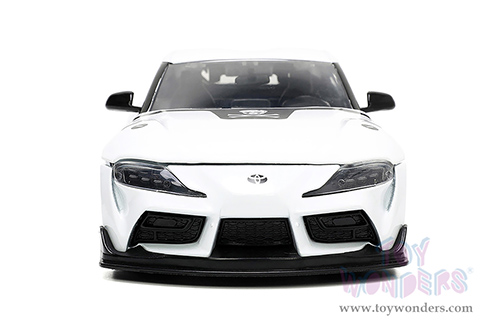 Jada Toys - Hollywood Rides | Robotech Toyota Supra with Roy Focker Diecast Figurine (2020, 1/24, diecast model car, White) 33682