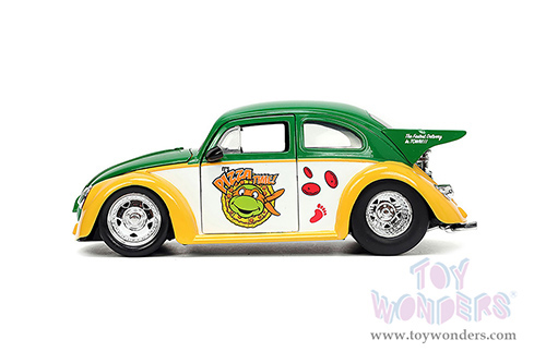 Jada Toys - Hollywood Rides | Volkswagen Drag Beetle with Michelangelo Diecast Figure "Teenage Mutant Ninja Turtles" (1959, 1/24, diecast model car, Green/Yellow) 33741