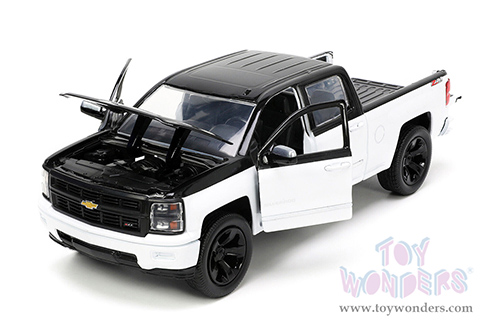 Jada Toys Just Trucks - Chevrolet&reg; Silverado&trade; Z71 Pickup Truck with Extra Wheels (2014, 1/24 scale diecast model car, White/Black) 33850
