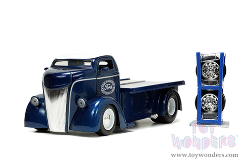 Jada Toys Just Trucks - Ford COE Flatbed Truck "The Famous Motor Cars" with Extra Wheels (1947, 1/24 scale diecast model car, Dark Blue) 33853