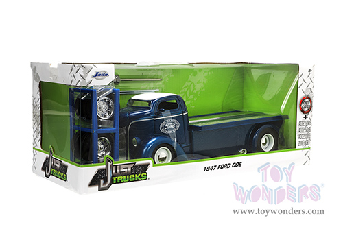 Jada Toys Just Trucks - Ford COE Flatbed Truck "The Famous Motor Cars" with Extra Wheels (1947, 1/24 scale diecast model car, Dark Blue) 33853