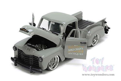 Jada Toys Just Trucks - Chevrolet&reg; Pickup and Extra Wheels (1953, 1/24 scale diecast model car, Gray) 34023