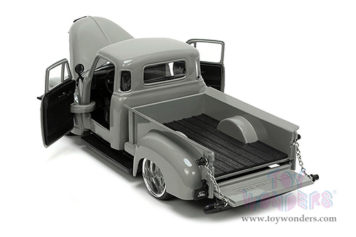 Jada Toys Just Trucks - Chevrolet&reg; Pickup and Extra Wheels (1953, 1/24 scale diecast model car, Gray) 34023