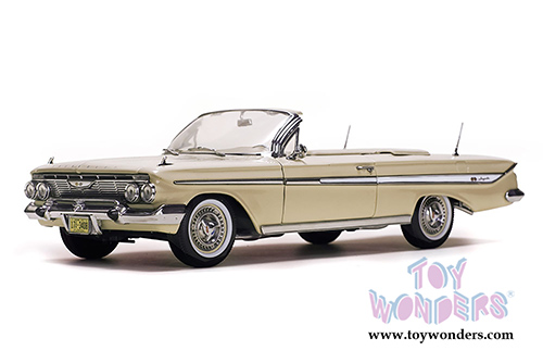 Sun Star USA - Chevy Impala Convertible (1961, 1/18 scale diecast model car, Almond Beige) 3408