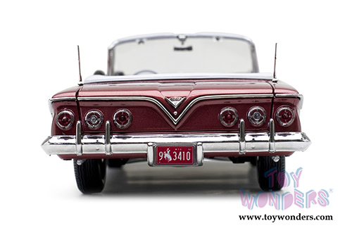 Sun Star USA - Chevrolet&reg; Impala Open Convertible (1961, 1/18 scale diecast model car, Honduras Maroon) 3410