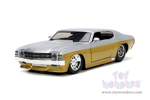 Jada Toys Bigtime Muscle - Chevrolet&reg; Chevelle&reg; SS Hardtop (1970, 1/24 scale diecast model car, Gold/Silver) 34116