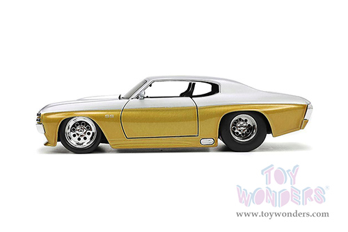 Jada Toys Bigtime Muscle - Chevrolet&reg; Chevelle&reg; SS Hardtop (1970, 1/24 scale diecast model car, Gold/Silver) 34116