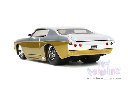Jada Toys Bigtime Muscle - Chevrolet&reg; Chevelle&reg; SS Hardtop (1970, 1/24 scale diecast model car, Gold/Silver) 34116
