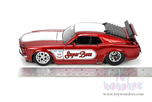 Jada Toys Bigtime Muscle - Ford Mustang Boss 429 "Super Boss" (1970, 1/24 scale diecast model car, Candy Red/White Stripes) 34118