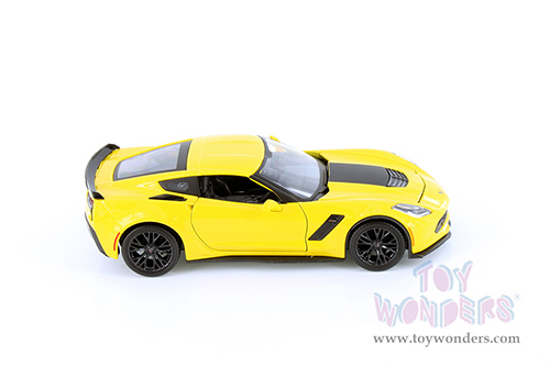 Showcasts® Collectibles - Chevrolet® Corvette® Z06 Hardtop (2015, 1/24 scale diecast model car, Asstd.) 34133 MAP: $19.99 