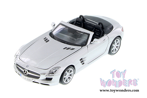 Showcasts Collectibles - Mercedes-Benz AMG (SLS/GT) Assortment  (1/24 scale diecast model car, Asstd.) 34134/72
