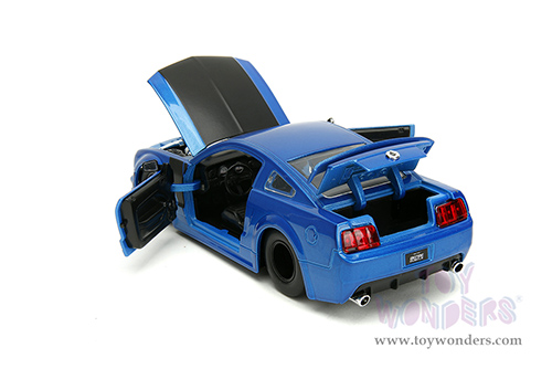 Jada Toys Bigtime Muscle - Ford Mustang GT Hardtop (2006, 1/24 scale diecast model car, Blue) 34195