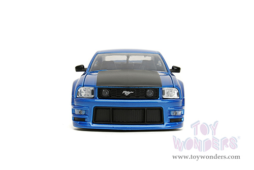 Jada Toys Bigtime Muscle - Ford Mustang GT Hardtop (2006, 1/24 scale diecast model car, Blue) 34195