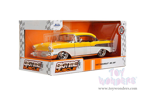 Jada Toys Bigtime Muscle - Chevrolet&reg; Bel Air&reg; Hardtop (1957, 1/24 scale diecast model car, Yellow/White) 34200/4
