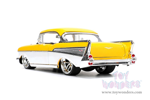 Jada Toys Bigtime Muscle - Chevrolet&reg; Bel Air&reg; Hardtop (1957, 1/24 scale diecast model car, Yellow/White) 34200/4