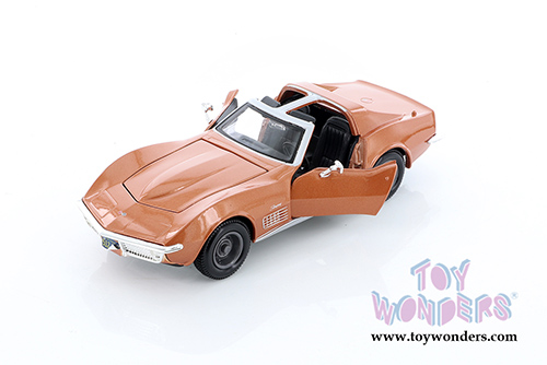 Showcasts Collectibles - Chevrolet&reg; Corvette&reg; T-Top (1970, 1/24 scale diecast model car, Asstd.) 34202/2