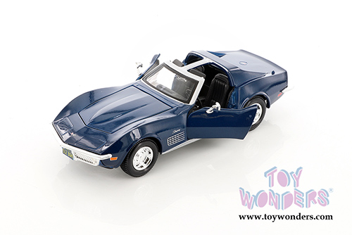 Showcasts Collectibles - Chevrolet&reg; Corvette&reg; T-Top (1970, 1/24 scale diecast model car, Asstd.) 34202/2