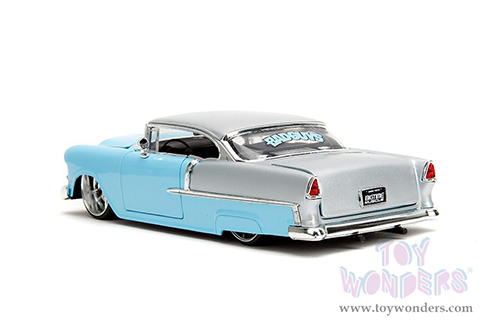 Jada Toys Bigtime Muscle - Chevrolet® Bel Air® "Bad Guys" Hardtop (1955, 1/24 scale diecast model car, Light Blue/Silver) 34207/4