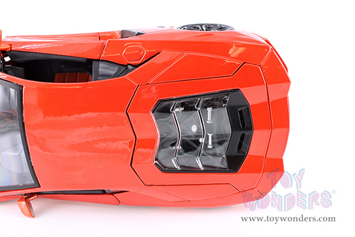 Showcasts® Collectibles - Lamborghini Aventador Coupé (1/24 scale diecast model car, Orange) 34210 MAP: $19.99