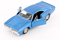 Showcasts® Collectibles - Dodge Charger R/T Hardtop (1969, 1/25 scale diecast model car, Asstd.) 37256 MAP: $16.99