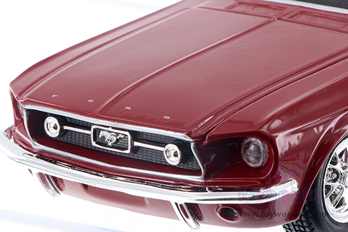 Showcasts® Collectibles - Ford Mustang GT-500 Hard Top (1967, 1/24 scale diecast model car, Asstd.) 37260 MAP: $19.99