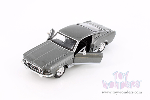 Showcasts® Collectibles - Ford Mustang GT-500 Hard Top (1967, 1/24 scale diecast model car, Asstd.) 37260 MAP: $19.99