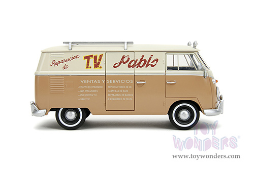 Jada Toys - Hollywood Rides | TRANSFORMERS 7 Volkswagen Bus WheelJack with Transformers Diecast Statue (1/24, diecast model car, Beige/Cream) 34264/4