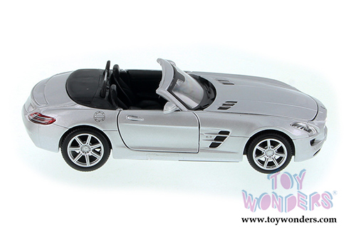 Showcasts Collectibles - Mercedes-Benz SLS AMG Roadster Convertible (1/24 scale diecast model car, Asstd.) 34272