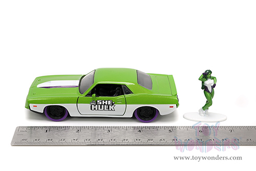 Jada Toys - Hollywood Rides | Plymouth Barracuda with She-Hulk Diecast Figure "The Savage She-Hulk" Marvel Series (1973, 1/32, diecast model car, Green/White) 34273/12