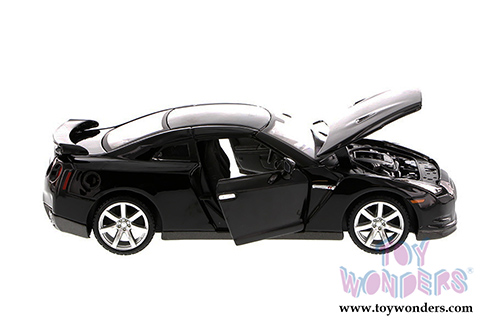 Showcasts Collectibles - Nissan GT-R Hardtop (2009, 1/24 scale diecast model car, Asstd.) 34294/2