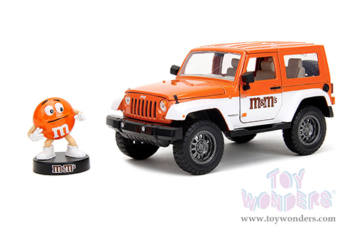 Jada Toys - Hollywood Rides | Jeep® Wrangler with Orange M&M's Diecast Figure (2017, 1/24 diecast model car, Orange/White) 34401