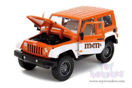 Jada Toys - Hollywood Rides | Jeep® Wrangler with Orange M&M's Diecast Figure (2017, 1/24 diecast model car, Orange/White) 34401