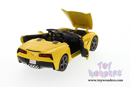 Showcasts  Collectibles - Chevrolet Corvette Stingray Hardtop/Convertible (2014, 1/24 scale diecast model car, Asstd.) 34501/05