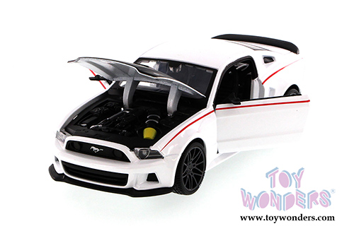 Showcasts Collectibles - Ford Mustang Street Racer/ Ford Mustang GT Hardtop (2014/2015, 1/24 scale diecast model car, Asstd.) 34506/08