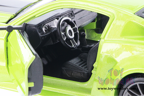 Showcasts Collectibles - Ford Mustang Street Racer/ Ford Mustang GT Hardtop (2014/2015, 1/24 scale diecast model car, Asstd.) 34506/08