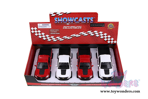 Showcasts Collectibles - Chevrolet&reg; Colorado ZR2 Pickup Truck (2017, 1/27 scale diecast model car, Asstd.) 34517