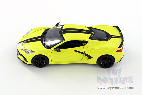 Showcasts  Collectibles - Chevrolet&reg; Corvette&reg; Stingray Coupe Z51 Hardtop (2020, 1/24 scale diecast model car, Asstd.) 34527